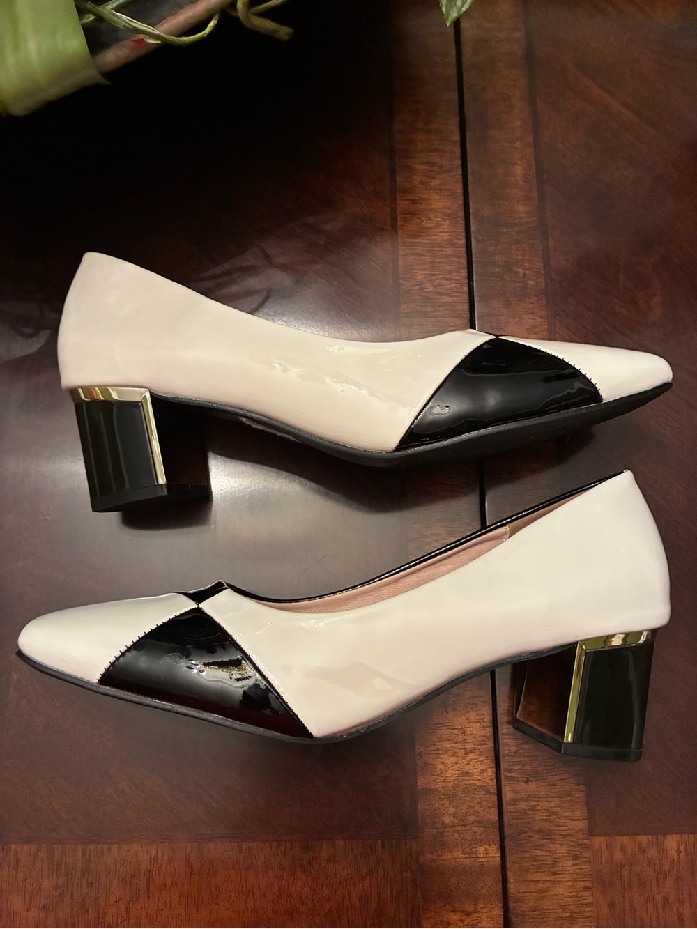 Patent Two-Tone Color-Block Heel Pumps - Black & White. Size 43